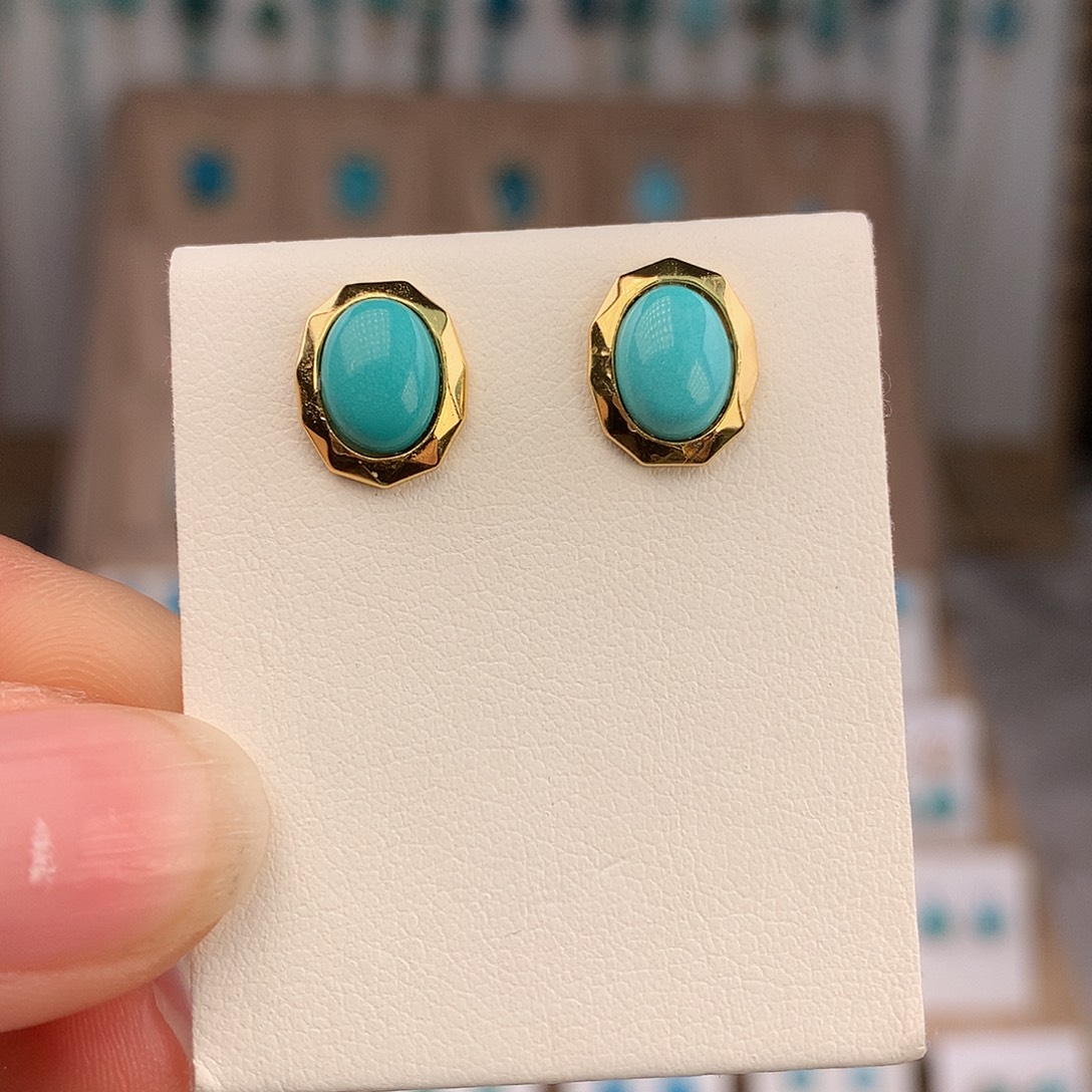 绿松石未镶嵌耳饰