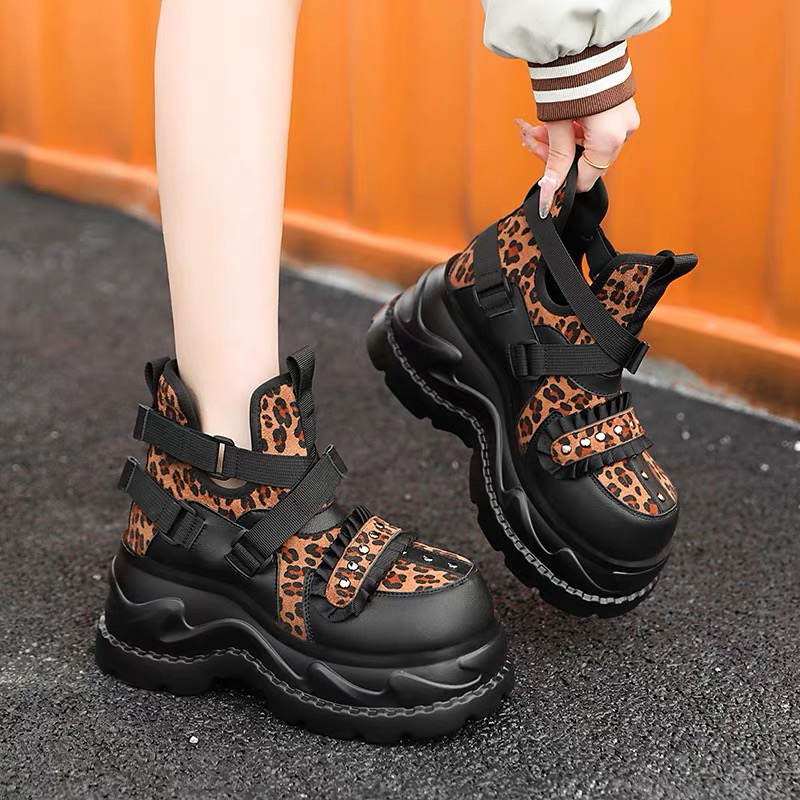 网红时尚设计感厚底鞋女增高辣妹小皮鞋豹纹大头松糕潮酷深口单鞋