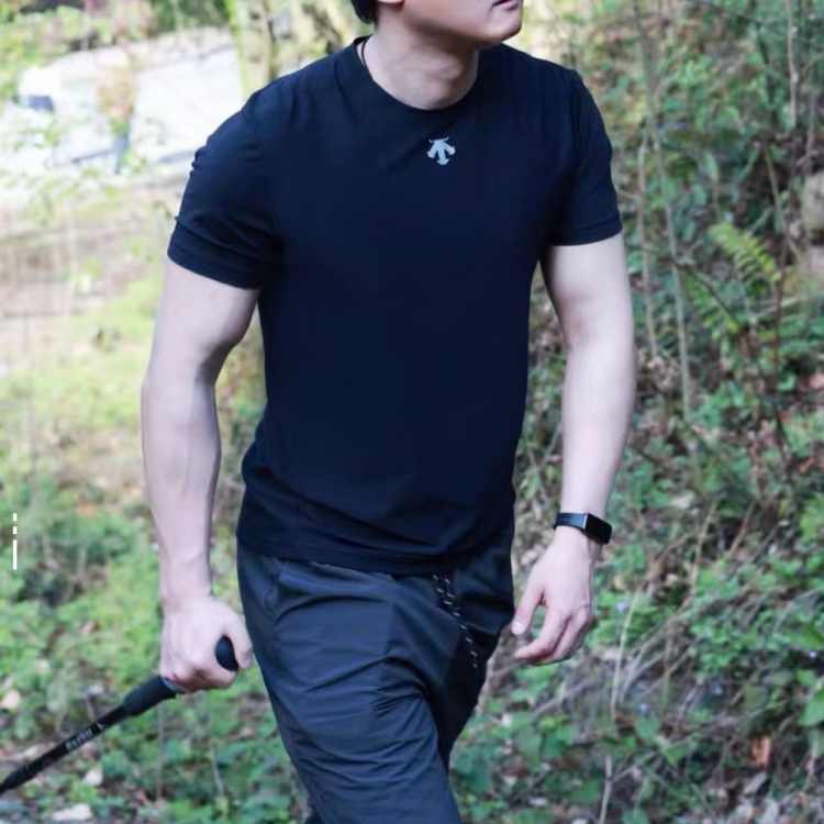 [奥莱撤柜]D 速干面料 圆领 透气时尚户外休闲运动半袖微弹