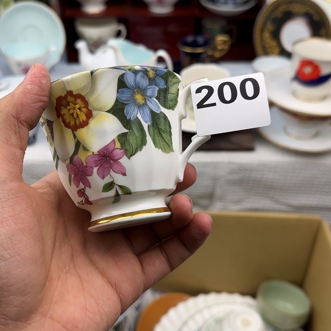 茶盏土***女我的小姐姐们都是我的小可爱们的