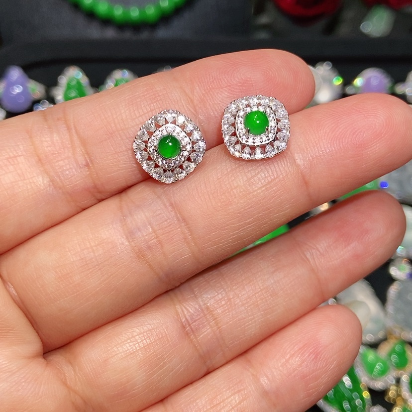 【闪购商品】翡翠耳饰未镶嵌天然翡翠