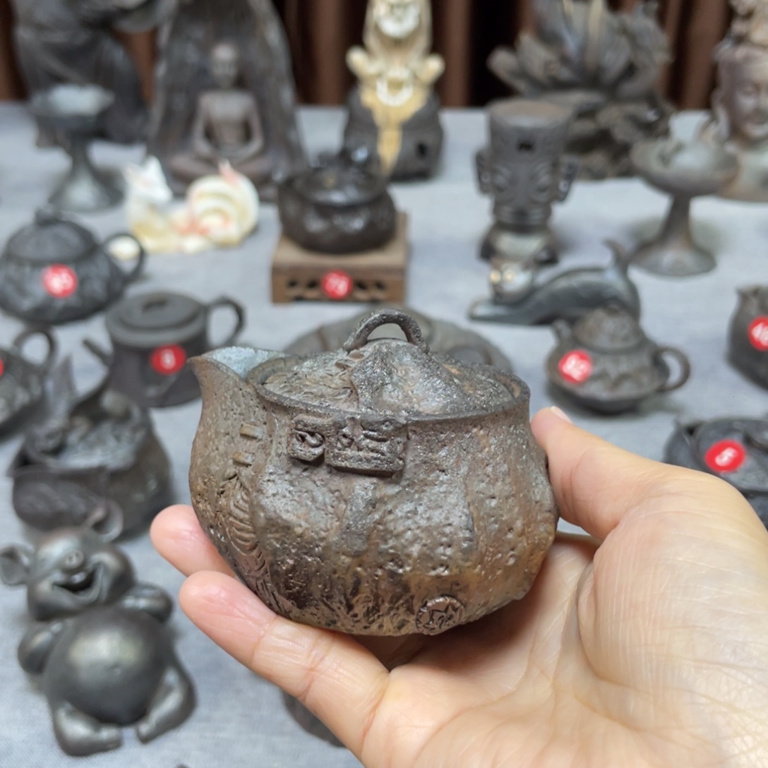 手捏柴烧茶器宝瓶