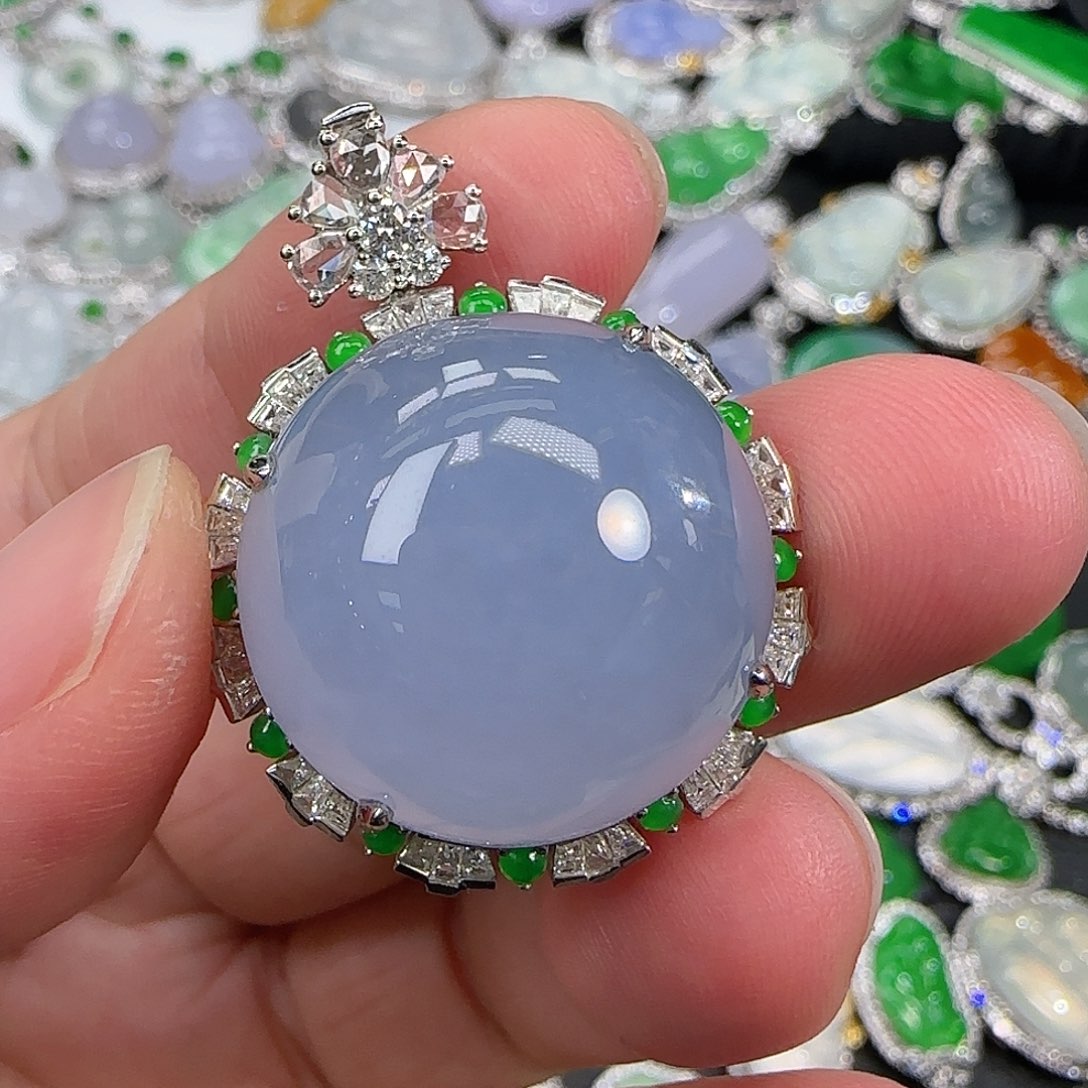 翡翠颈饰18K金镶嵌天然翡翠