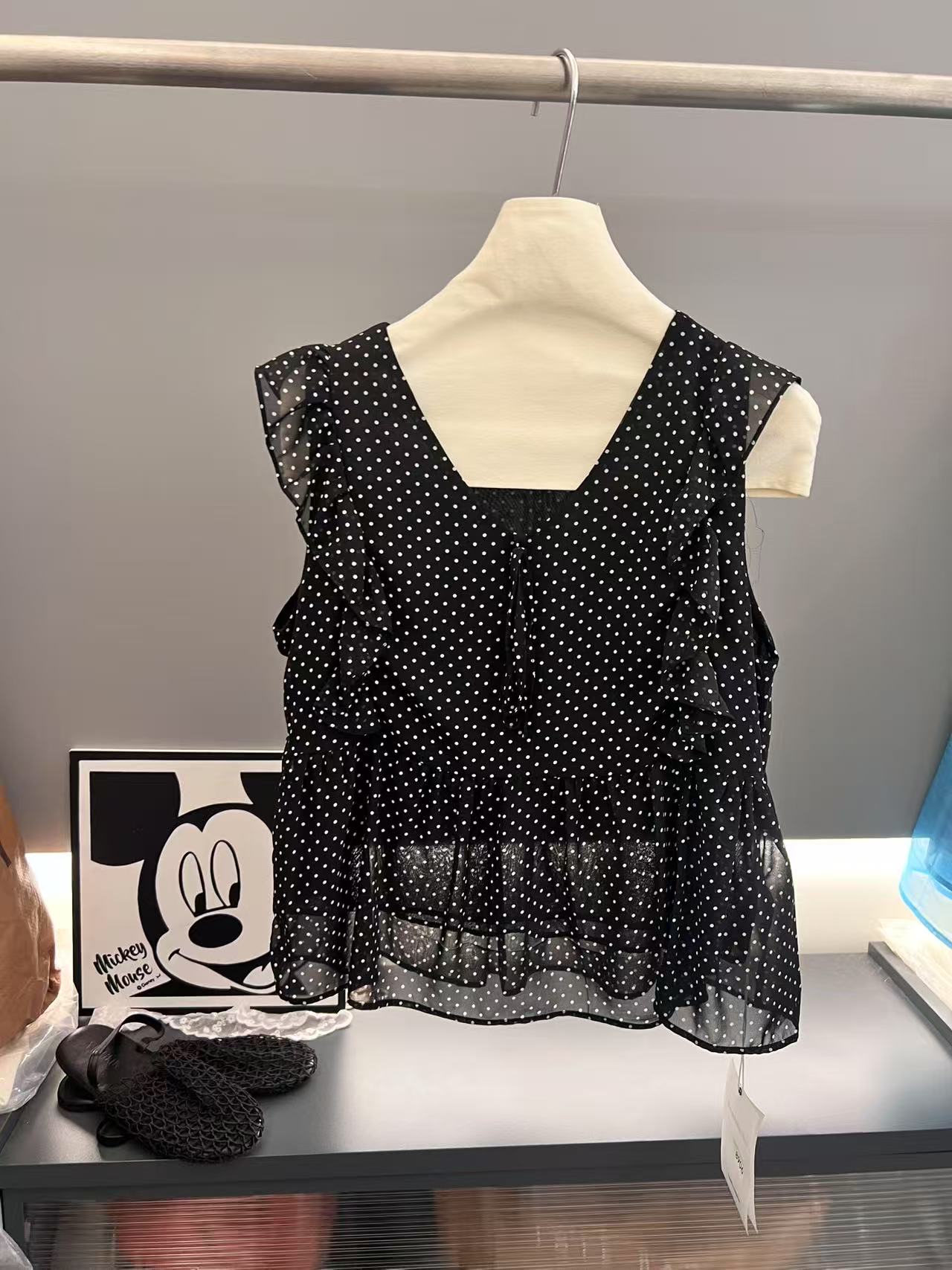 Z.X  木耳边拼接波点无袖娃娃衫  8906（C3）