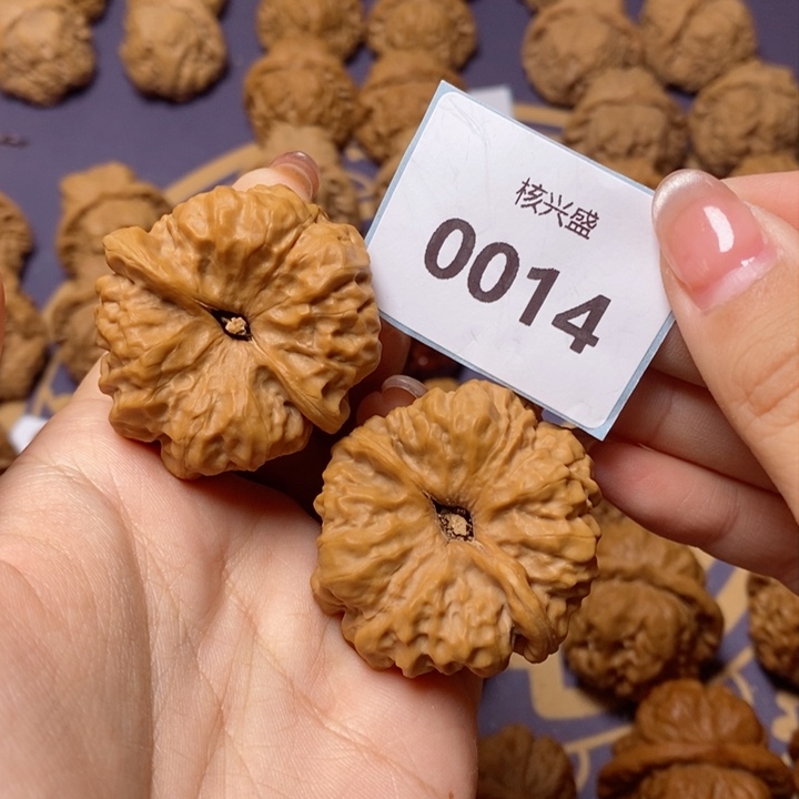 文玩核桃吊坠辣*弟核桃0014