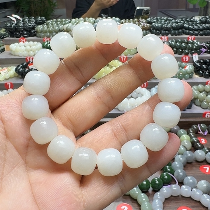 未镶嵌手链和田玉青海老型卡13