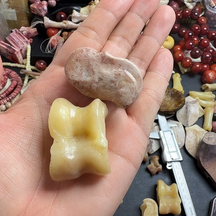 老***佛花岗石铁合金养殖鹿头骨制作三界牌