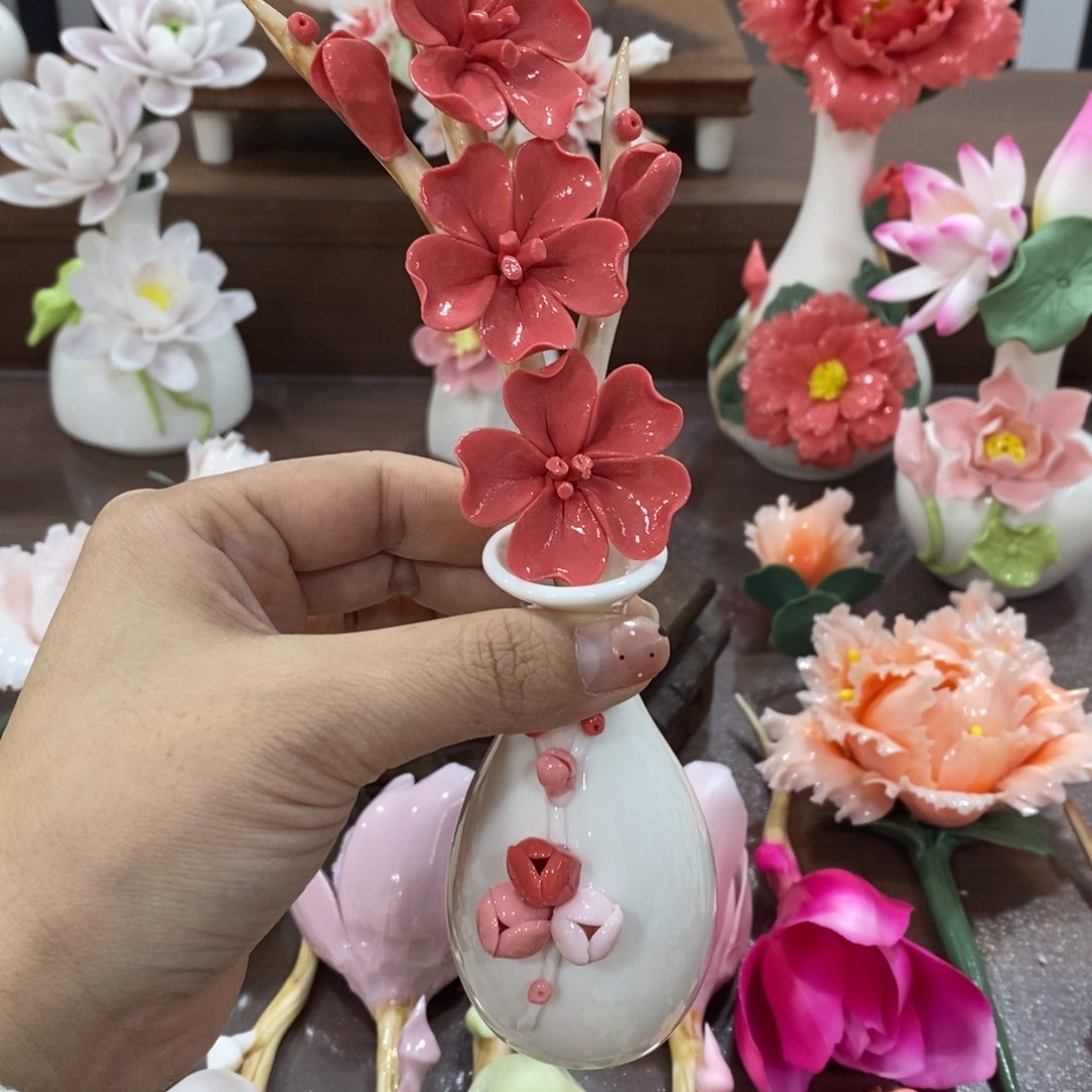 摆件陶瓷手工花摆件