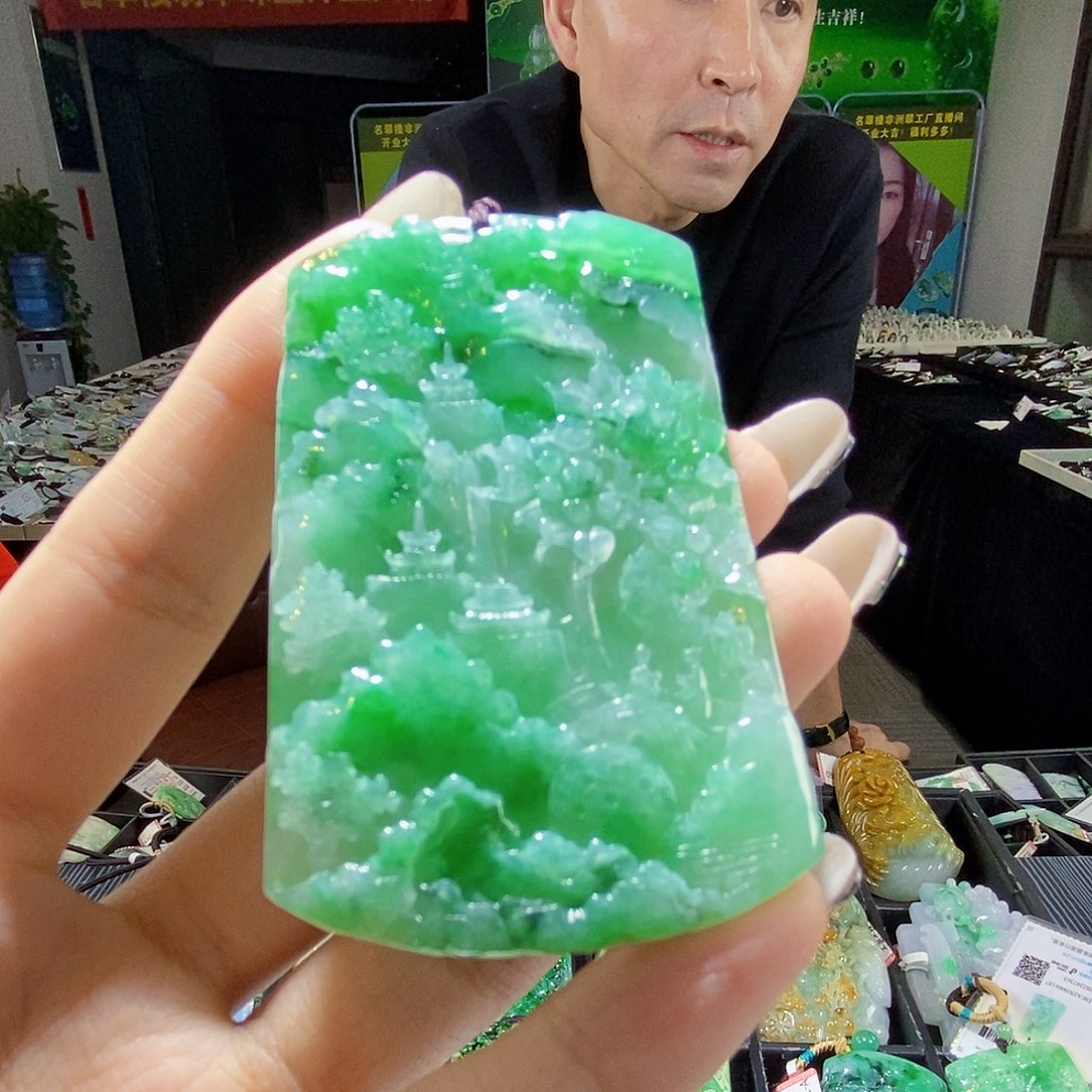 颈饰未镶嵌翡翠翡翠