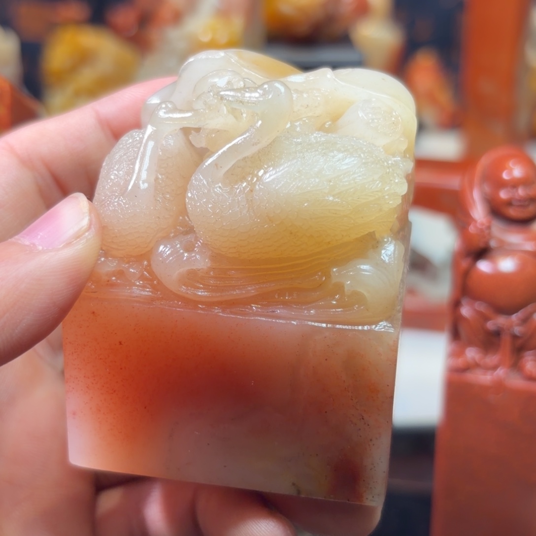 白***者寿山石印石老挝石