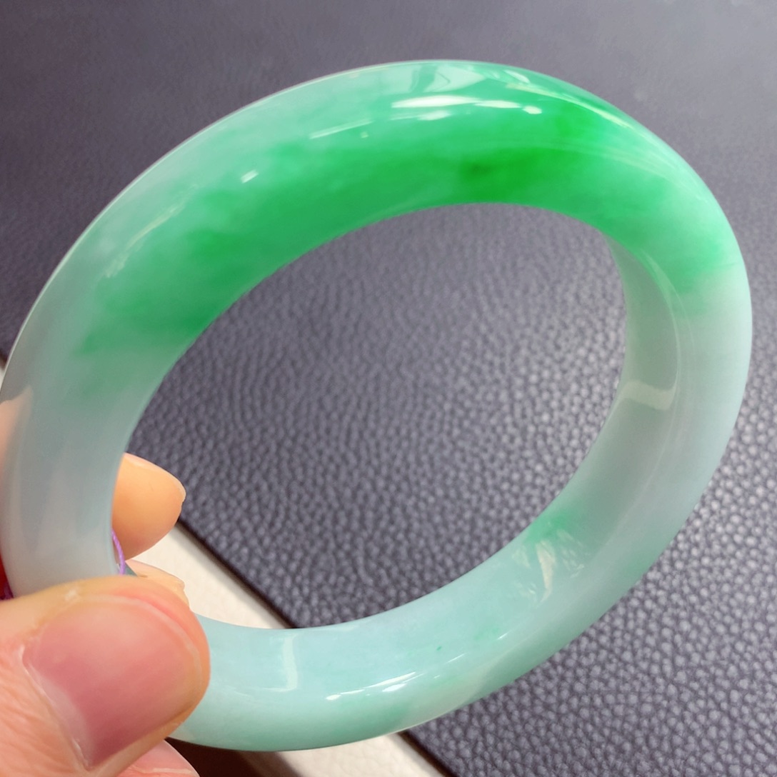 未镶嵌手镯翡翠翡翠