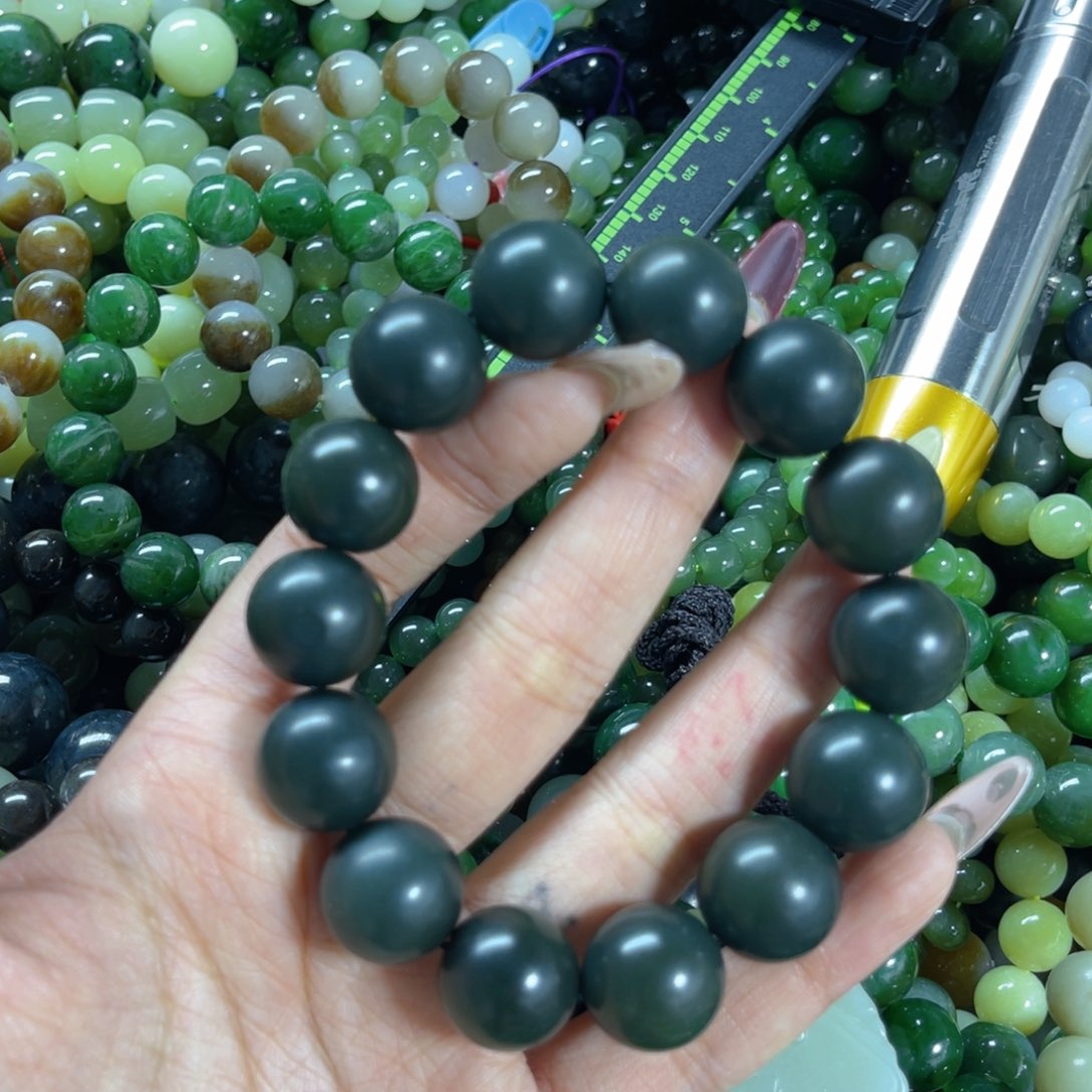 和田玉手链未镶嵌