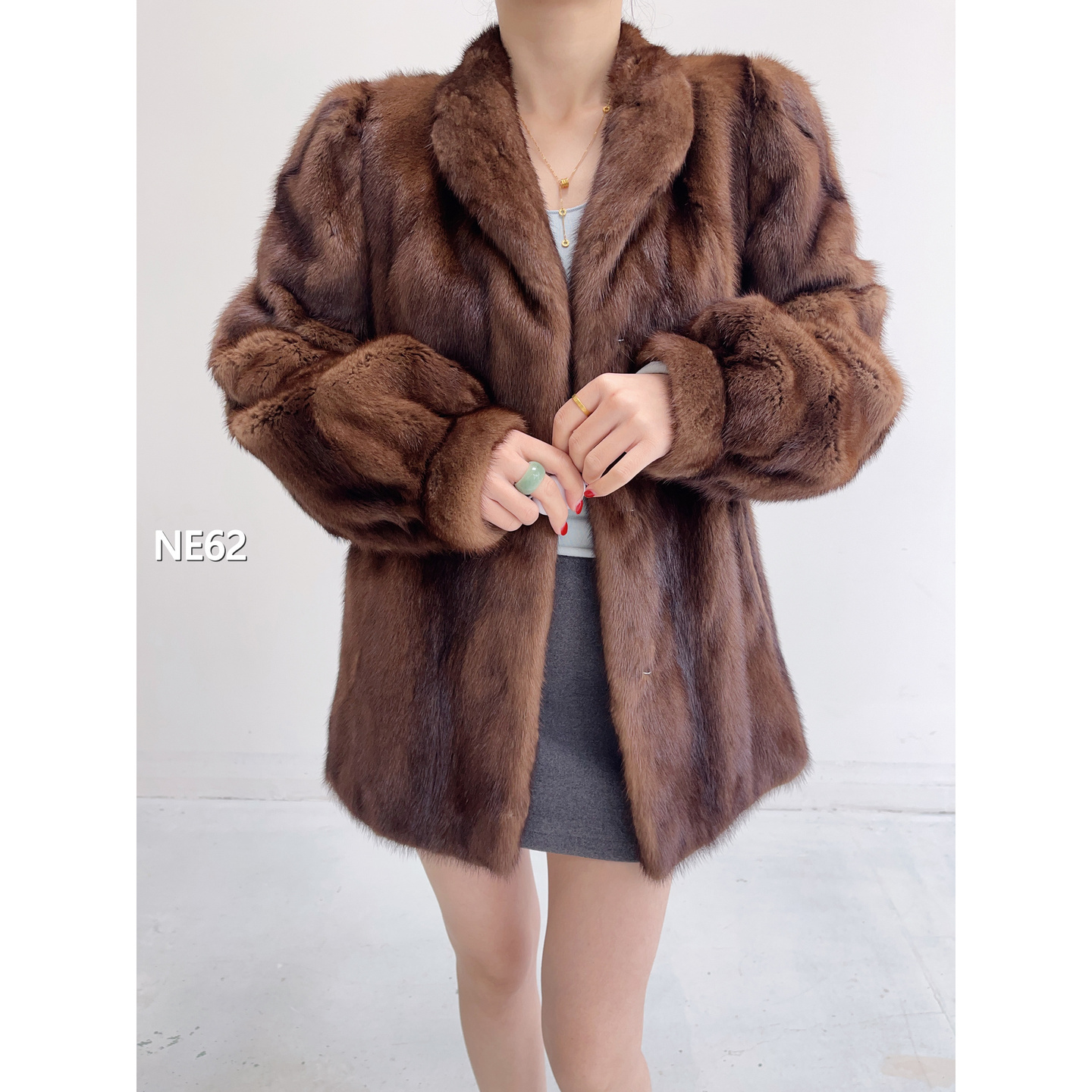 【NE62】M 蜜茶棕短款全抽水貂外套（肩42胸106衣71袖62）05062