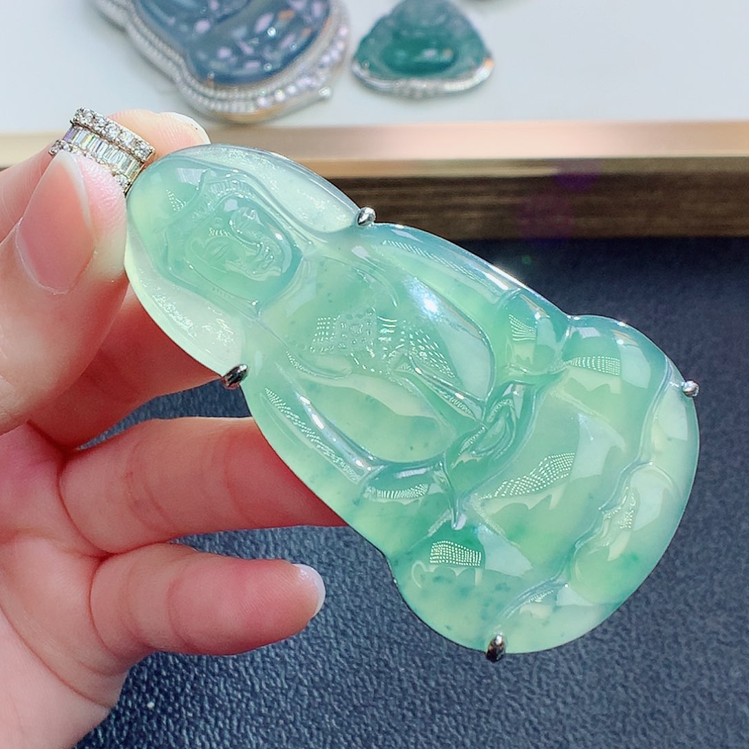 翡翠颈饰银S925镶嵌翡翠