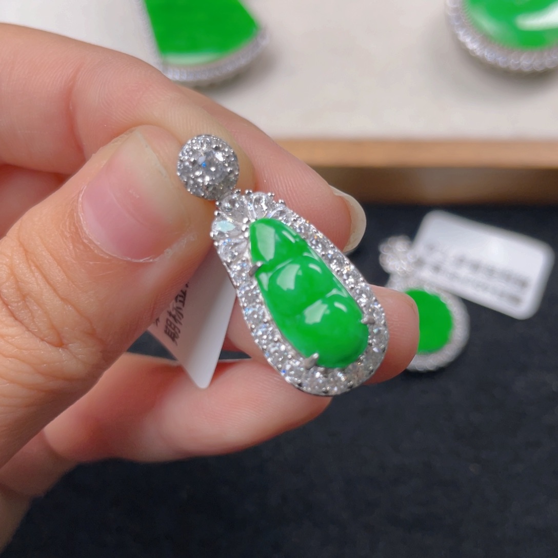 翡翠颈饰银S925镶嵌j j n n