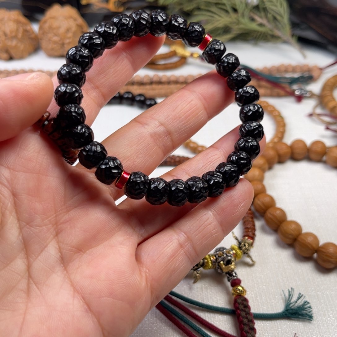 椰蒂吊坠3566778889999