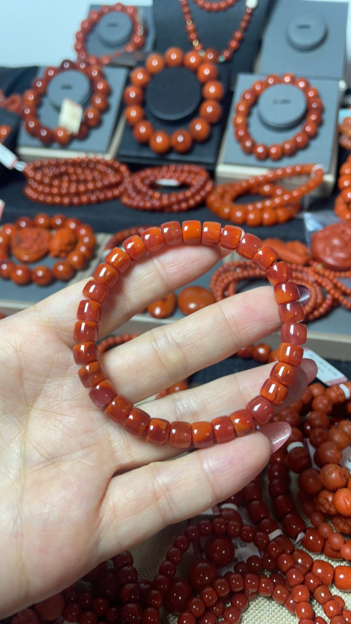 直切九口火焰南红手串