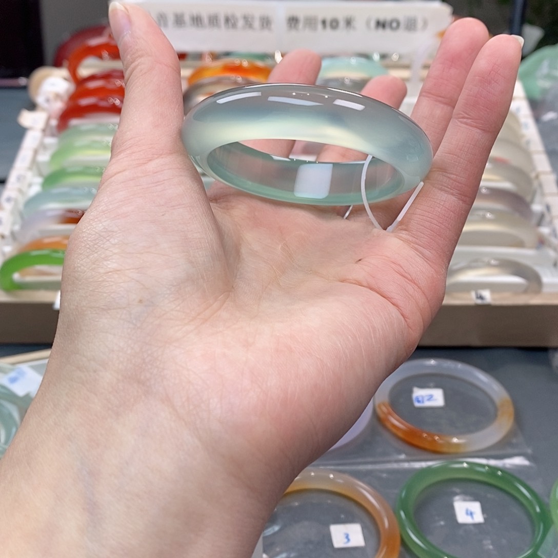 玛瑙/玉髓手镯未镶嵌希*