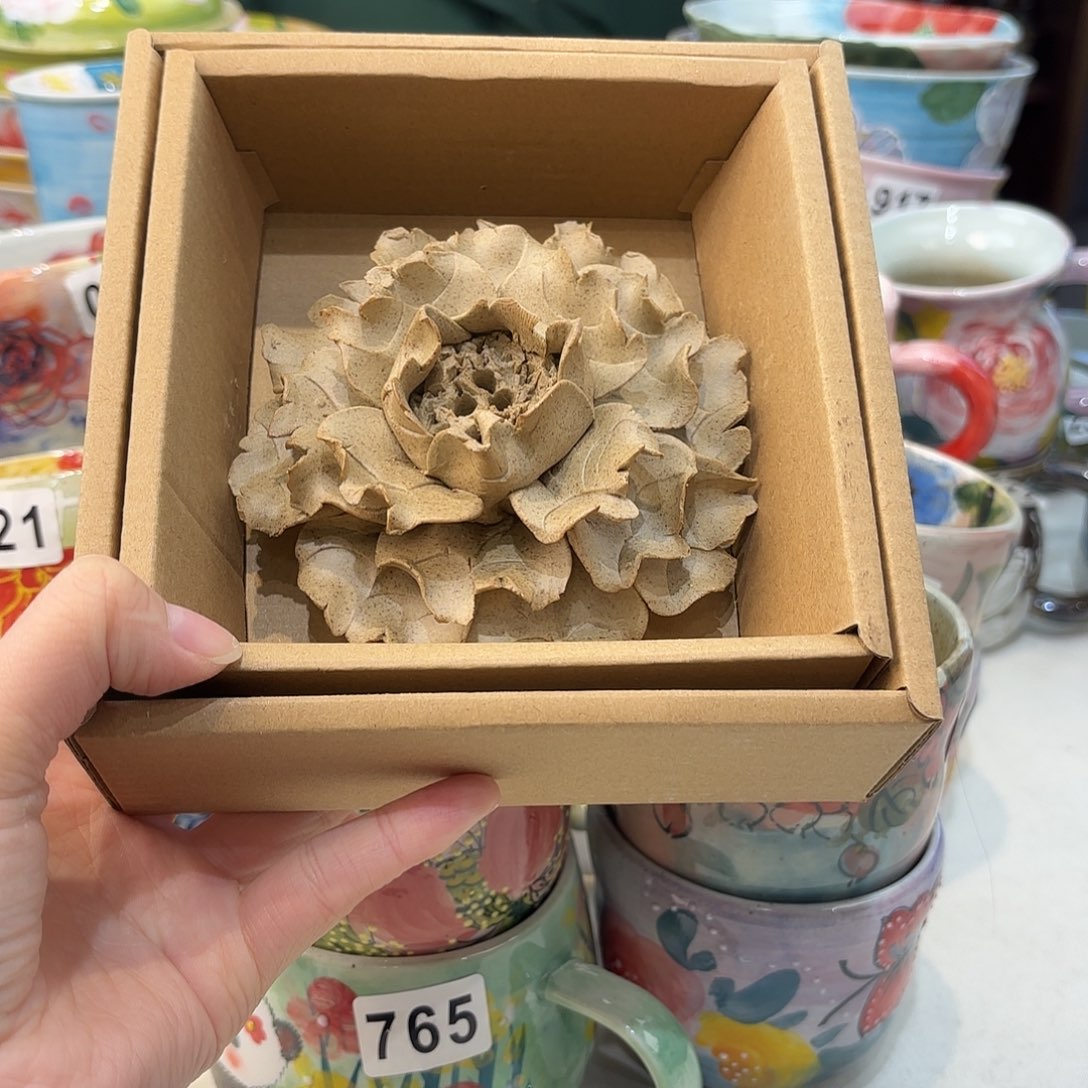 瓷片兔兔好可爱啊