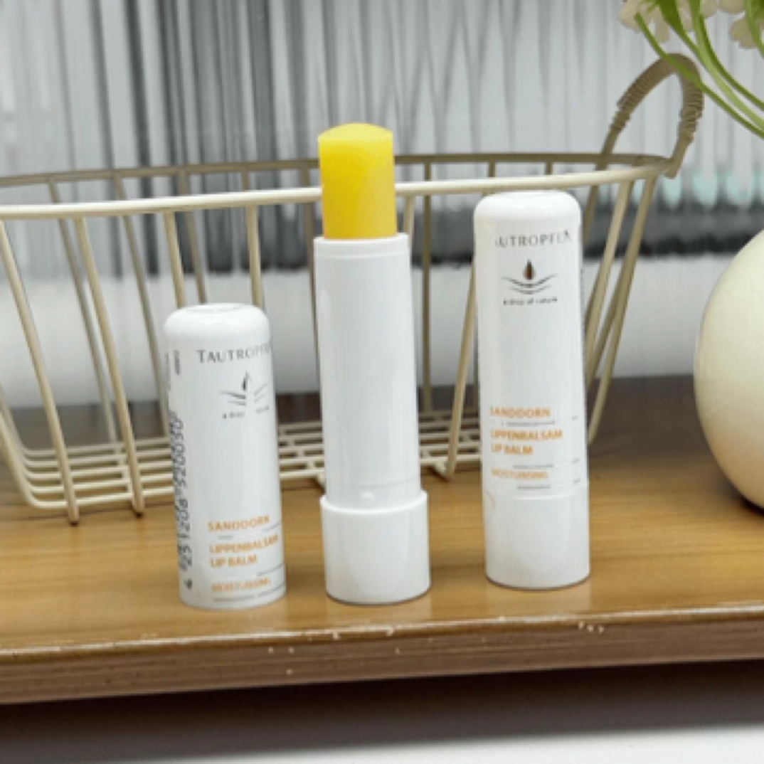 天露芬沙棘保湿润唇膏舒缓滋润干纹裂纹防干裂厚涂唇膜护理
