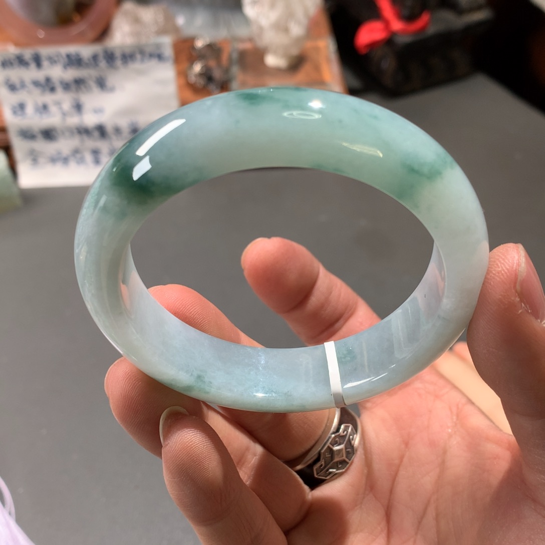 翡翠手镯未镶嵌55.3圈口