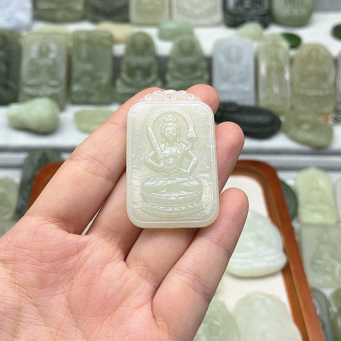 和田玉颈饰未镶嵌娄