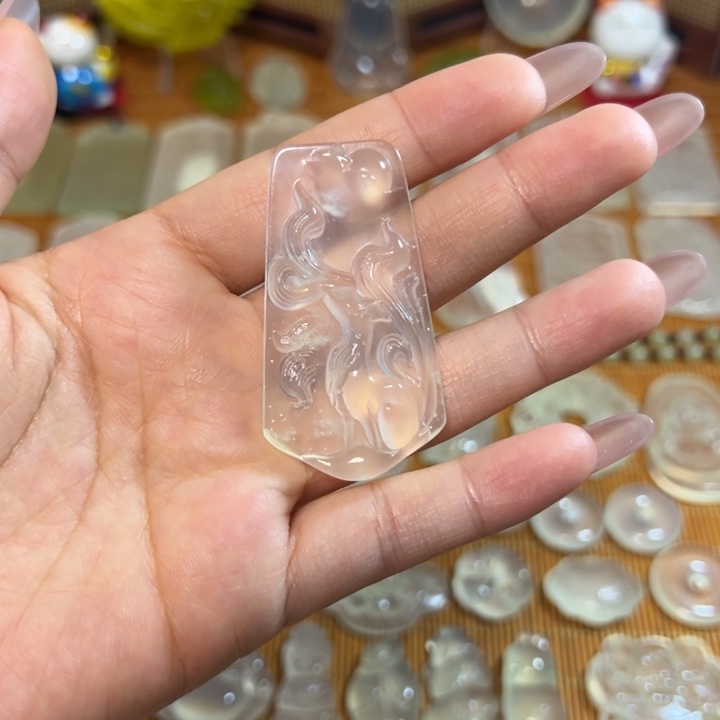 岫玉未镶嵌岫玉白冰挂件暴风雪九尾