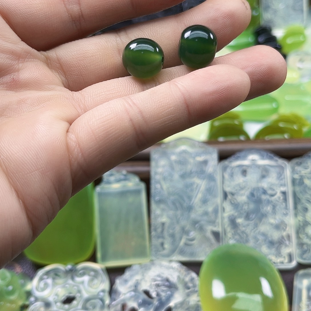 哲***9岫玉未镶嵌吊坠(不含链)