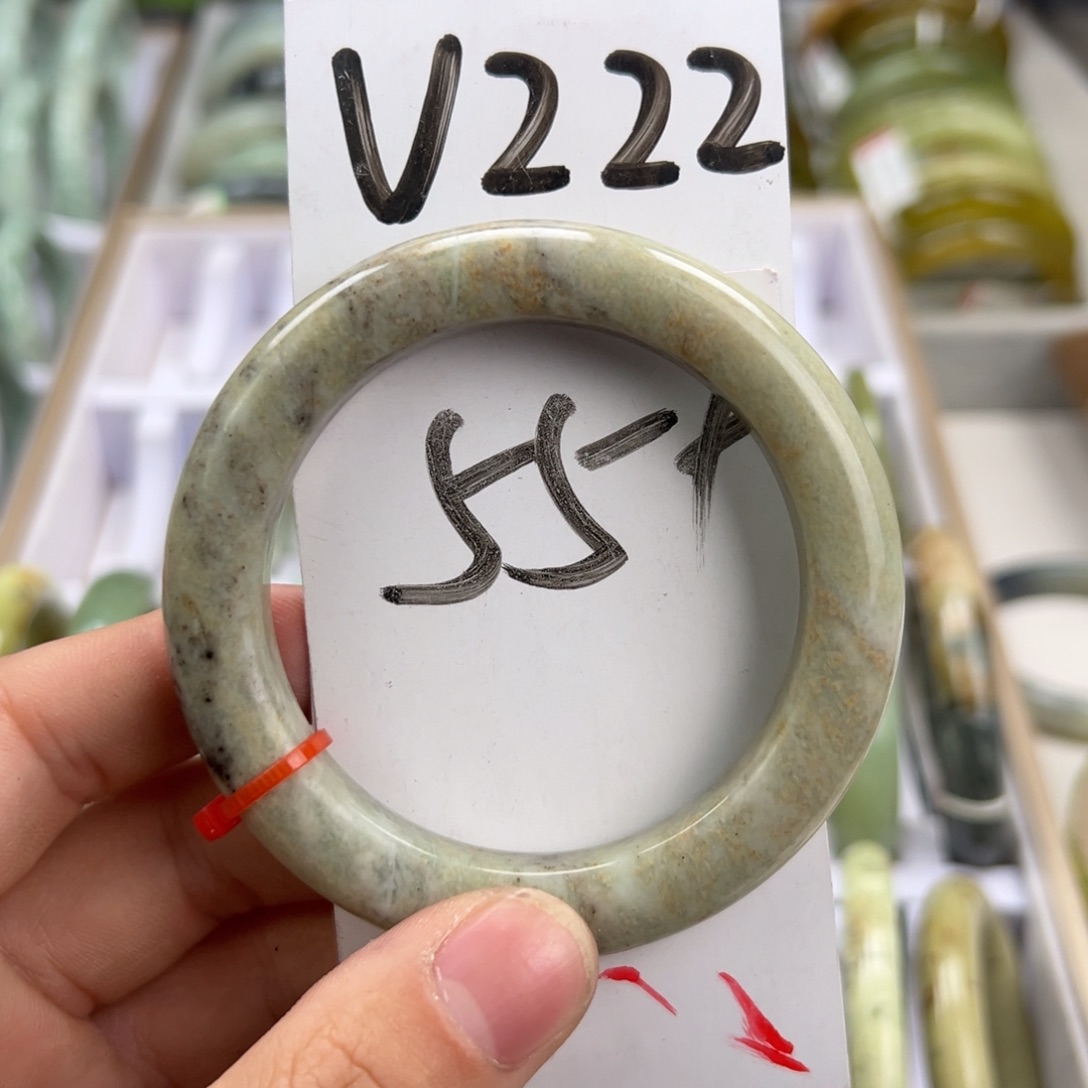 岫玉手镯未镶嵌天然岫玉