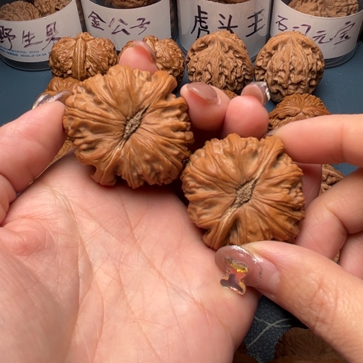 文玩核桃把件没****140闷白