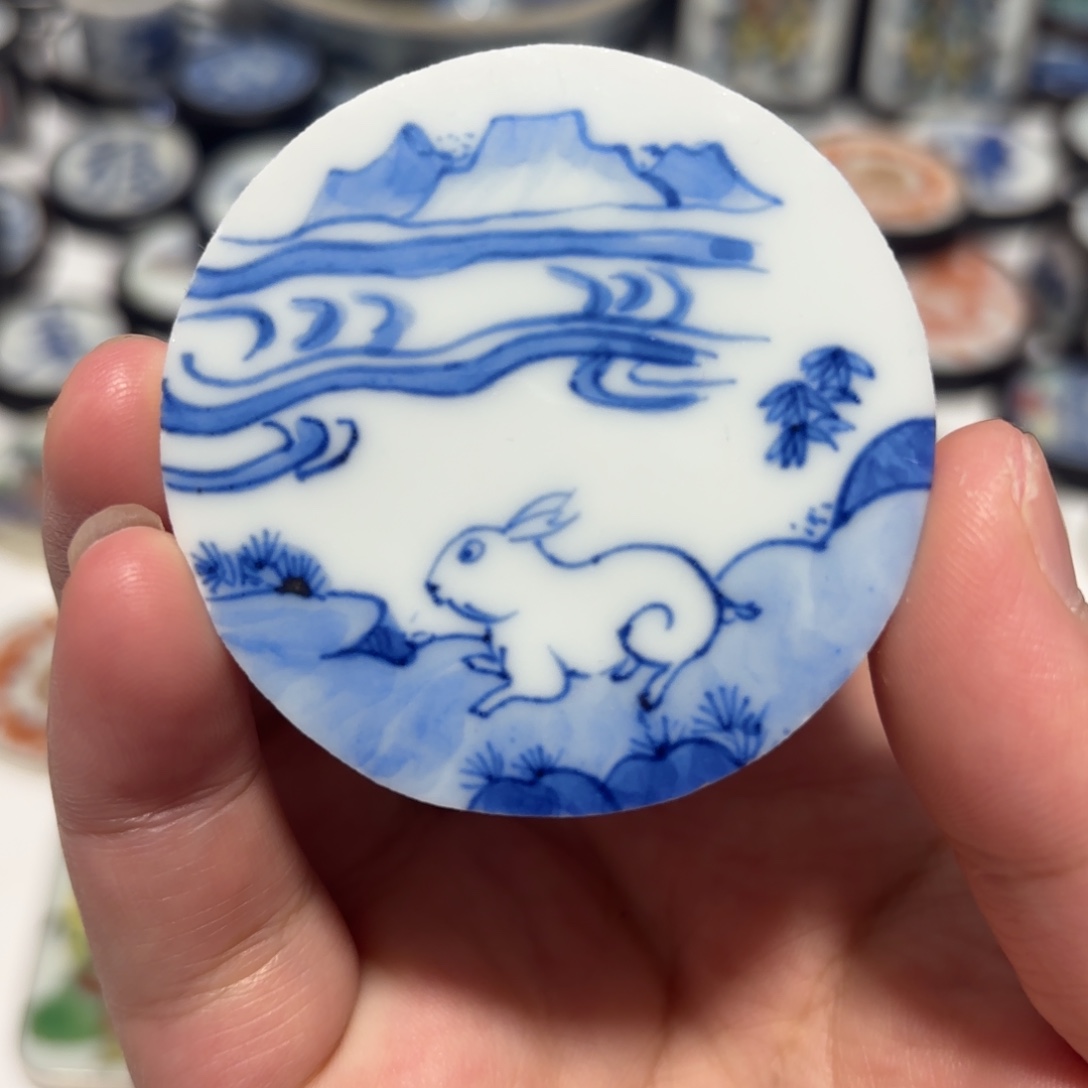 瓷片兔子瓷片一个