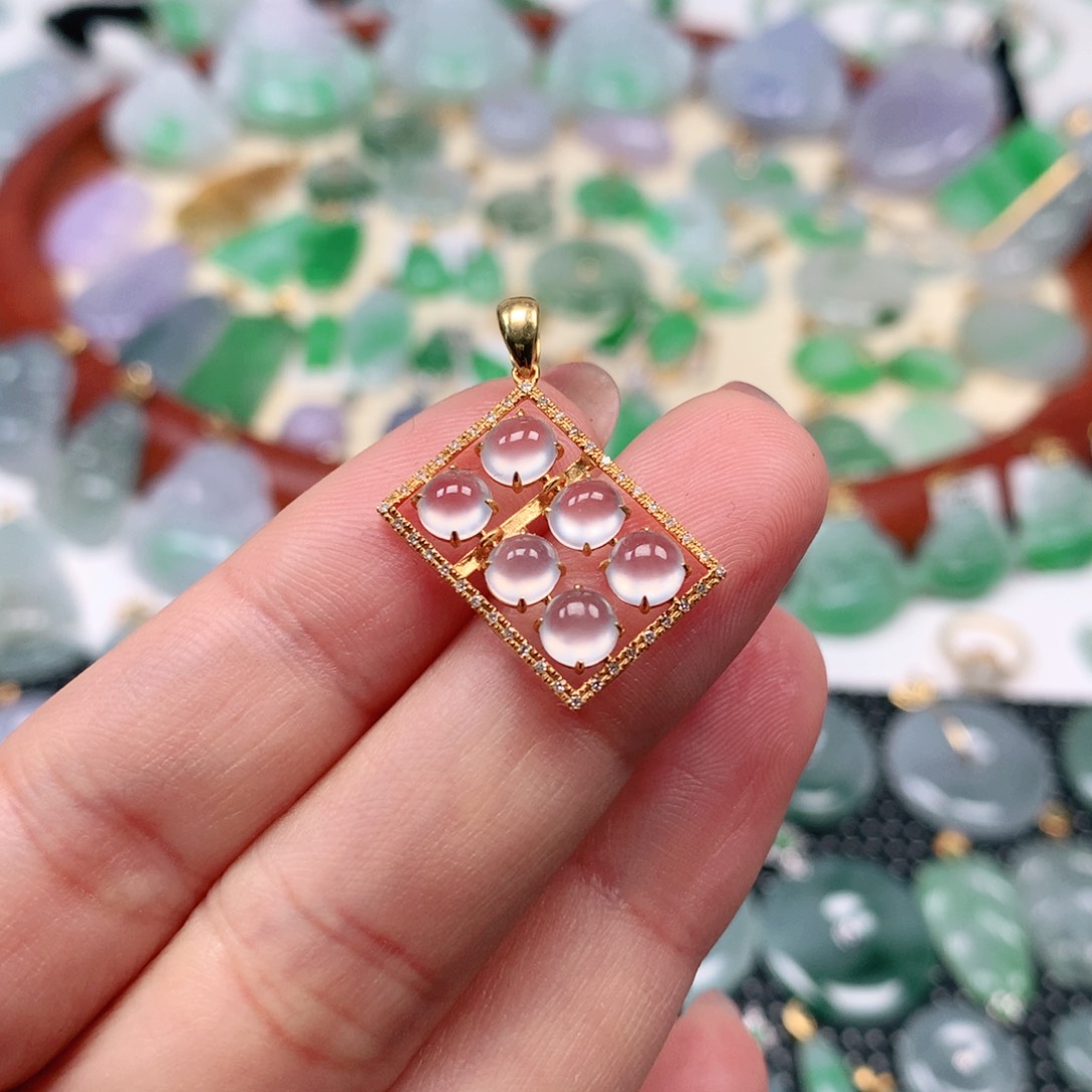 【闪购商品】翡翠吊坠(不含链)18K金镶嵌