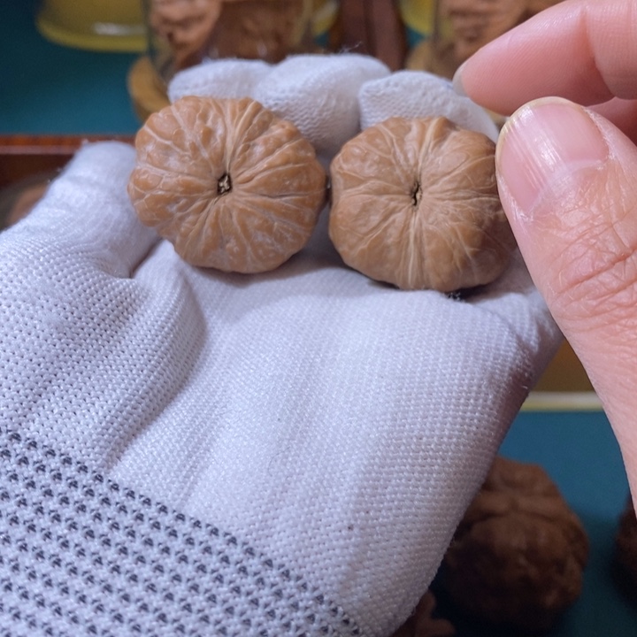 文玩核桃吊坠玉蟾