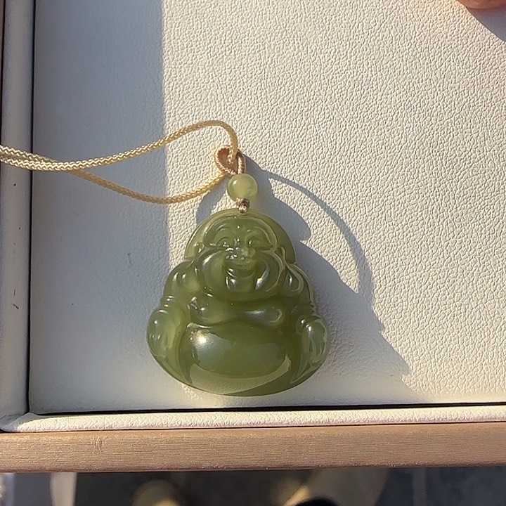 和田玉颈饰未镶嵌卡30