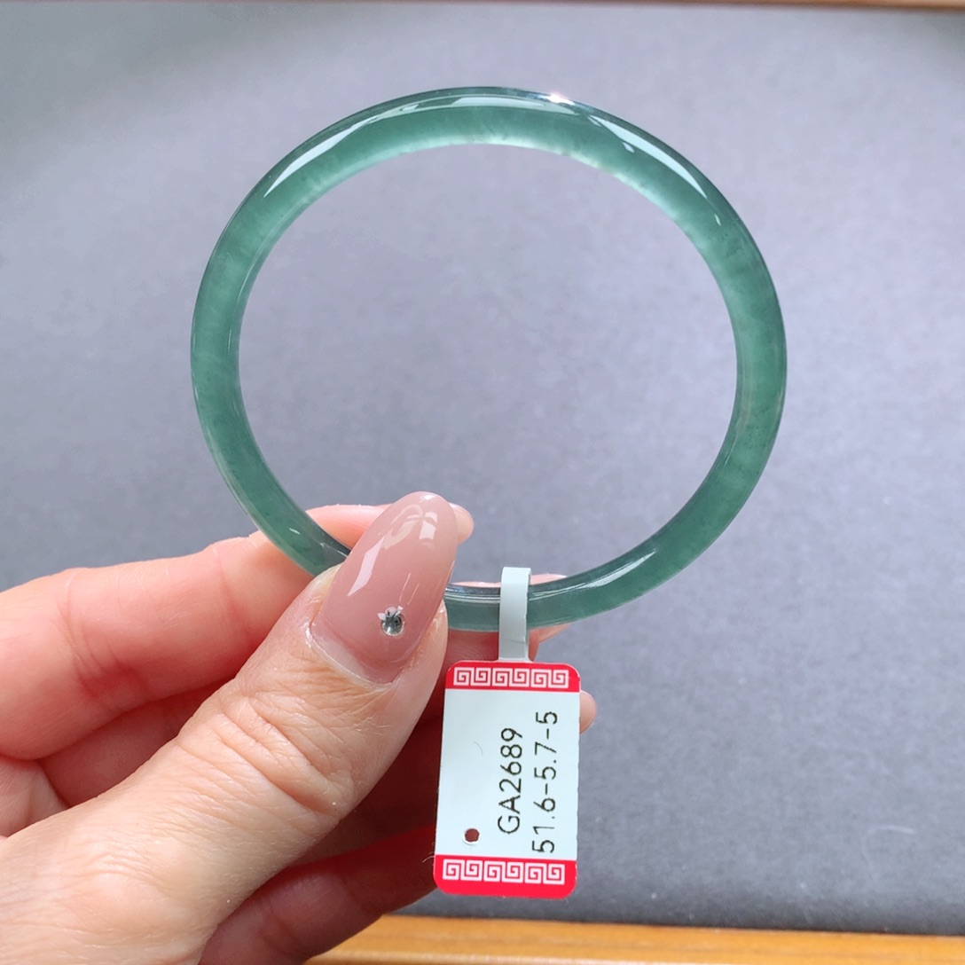 翡翠手镯未镶嵌天然翡翠手镯叮当镯