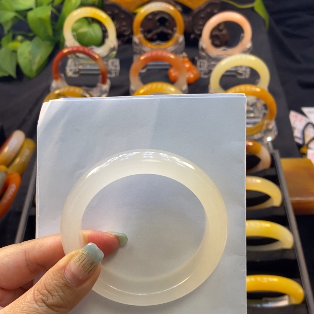 石英质玉（黄龙玉）未镶嵌手镯H