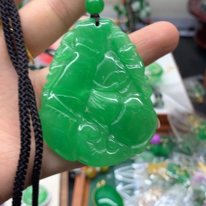 颈饰未镶嵌翡翠吊坠