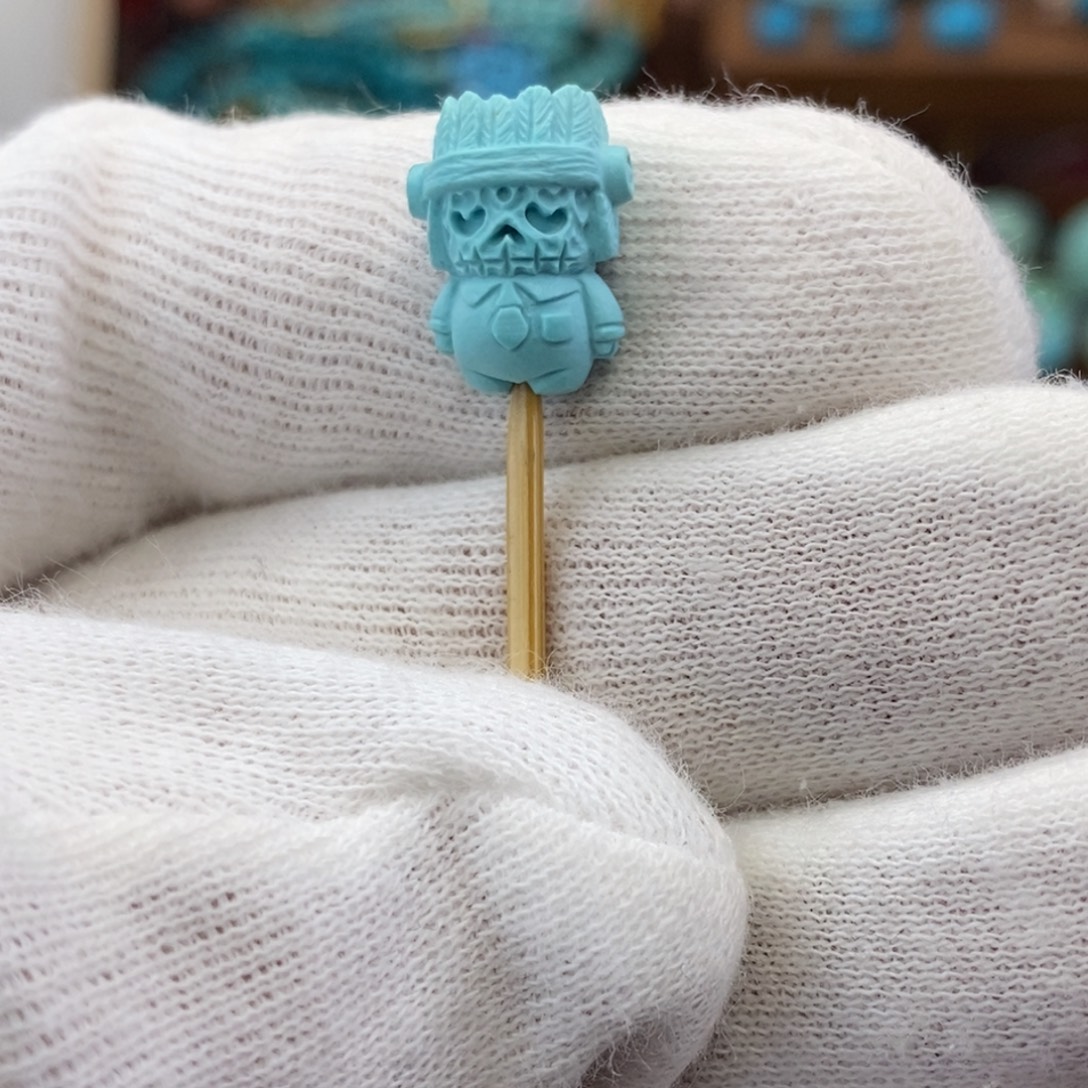 绿松石未镶嵌珠宝奇石