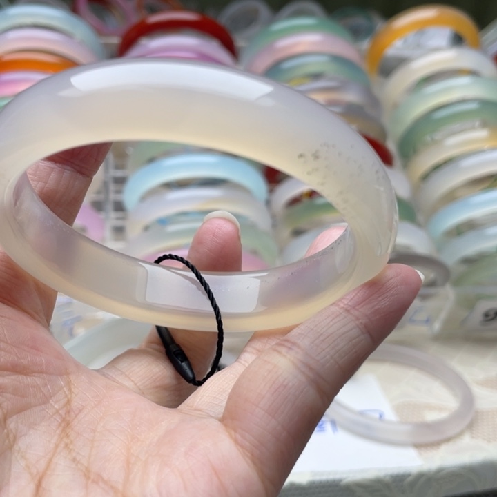 手镯玛瑙/玉髓未镶嵌62圈口