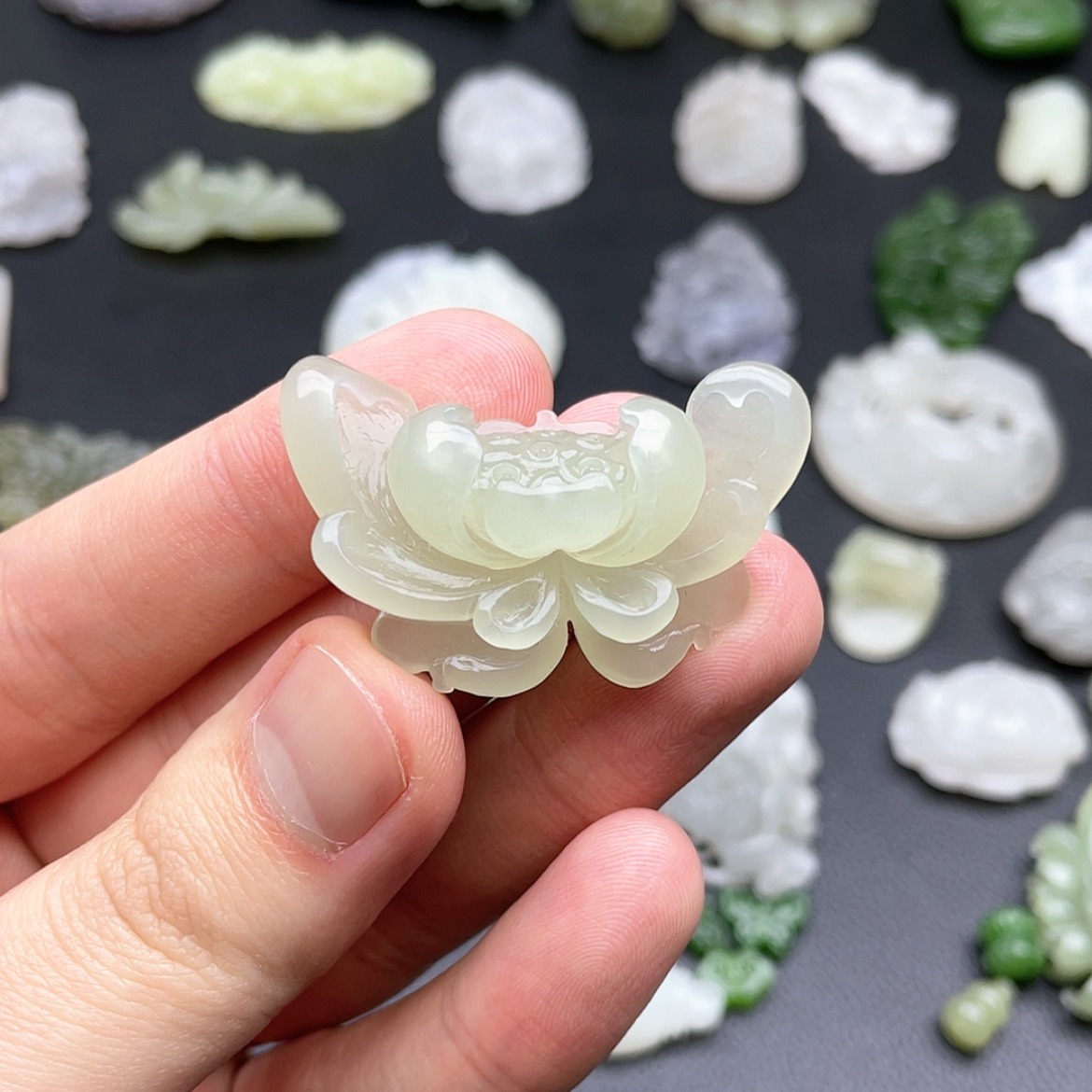 【闪购商品】颈饰未镶嵌和田玉