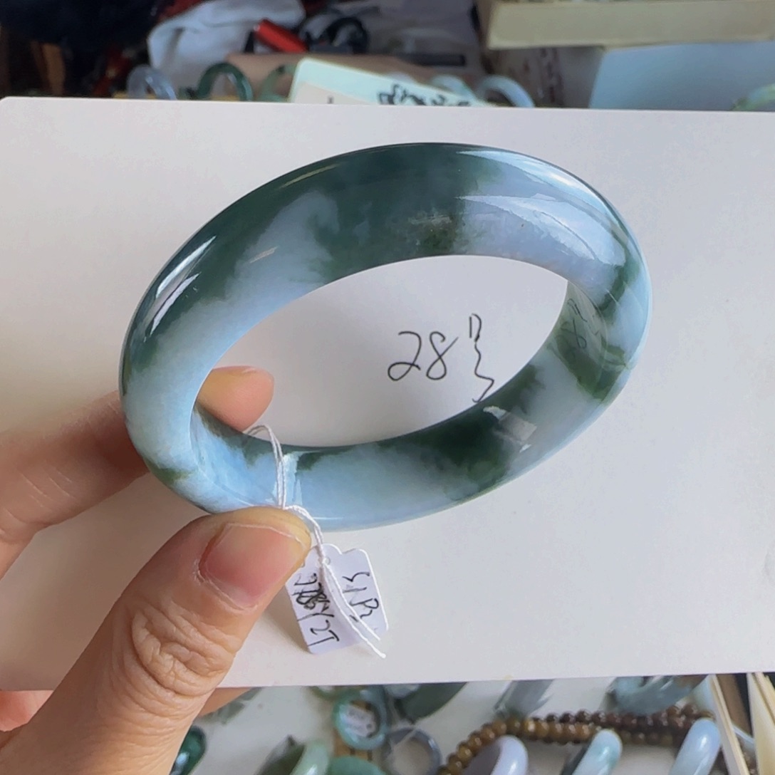 翡翠手镯未镶嵌老坑53