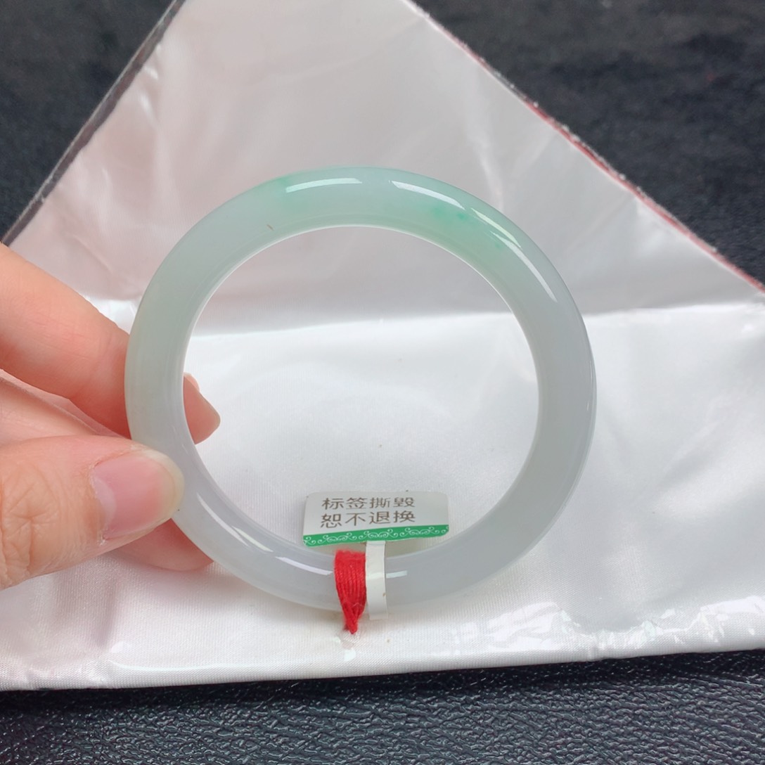 翡翠手镯未镶嵌55圆