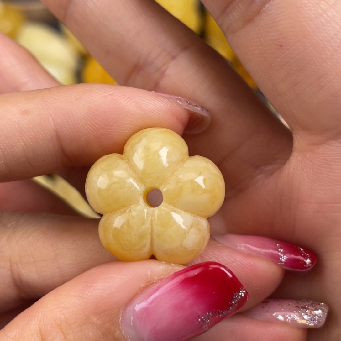 琥珀裸石未镶嵌蜜蜡