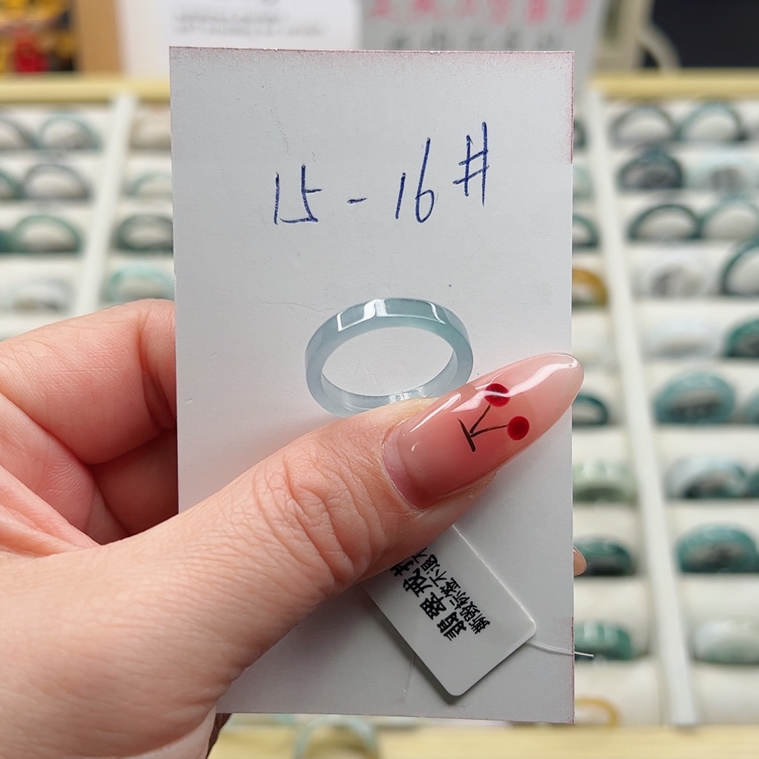 翡翠戒指未镶嵌翡翠