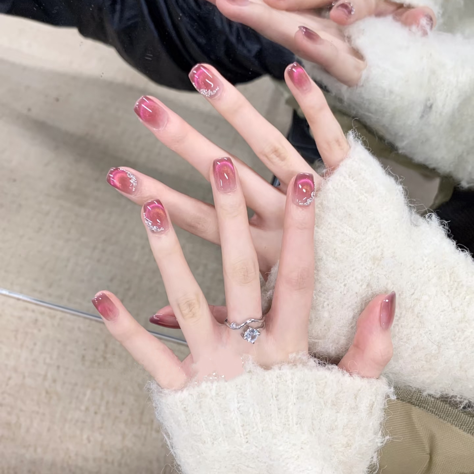 【锆石仙女法式】2025新款法式猫眼穿戴甲短款可爱肉裸色显白甲片