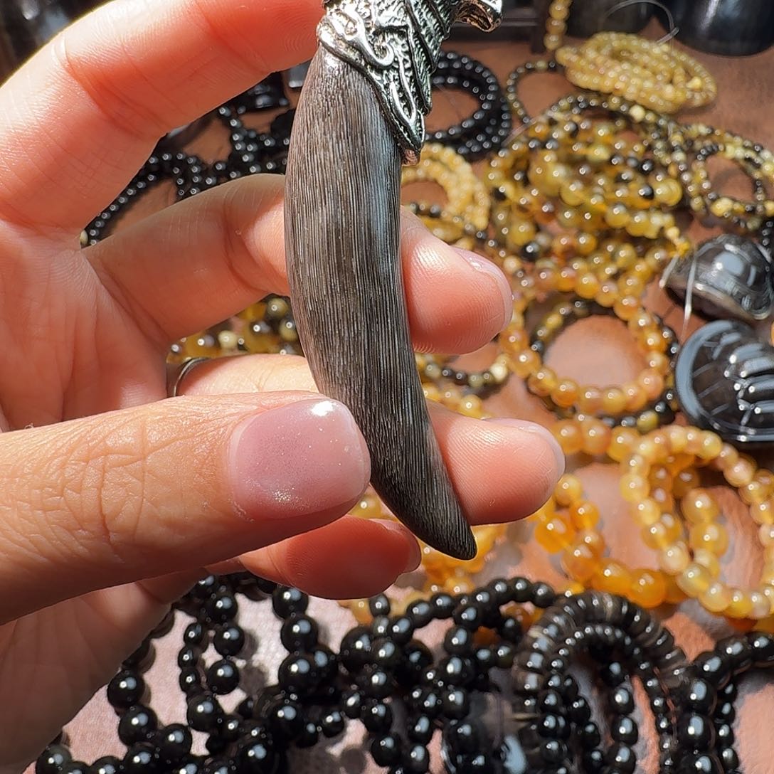 亭***色驴蹄子吊坠饰品123