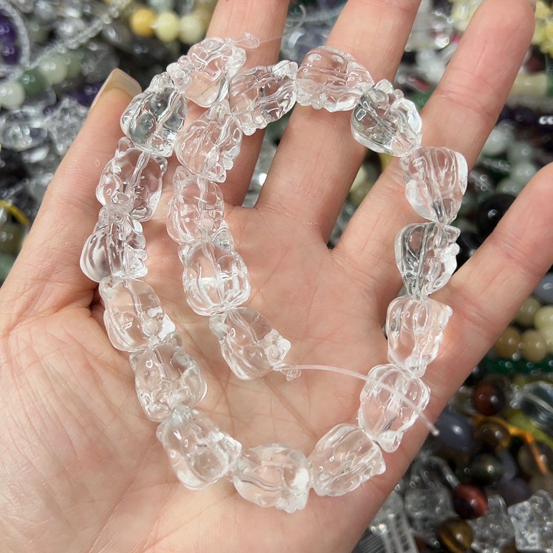 玛瑙/玉髓未镶嵌珠宝半成品，压电白水九尾狐20颗