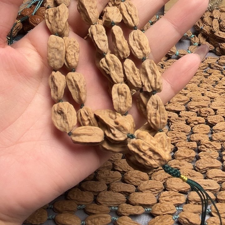 -***0桃核吊坠蛤蟆小异