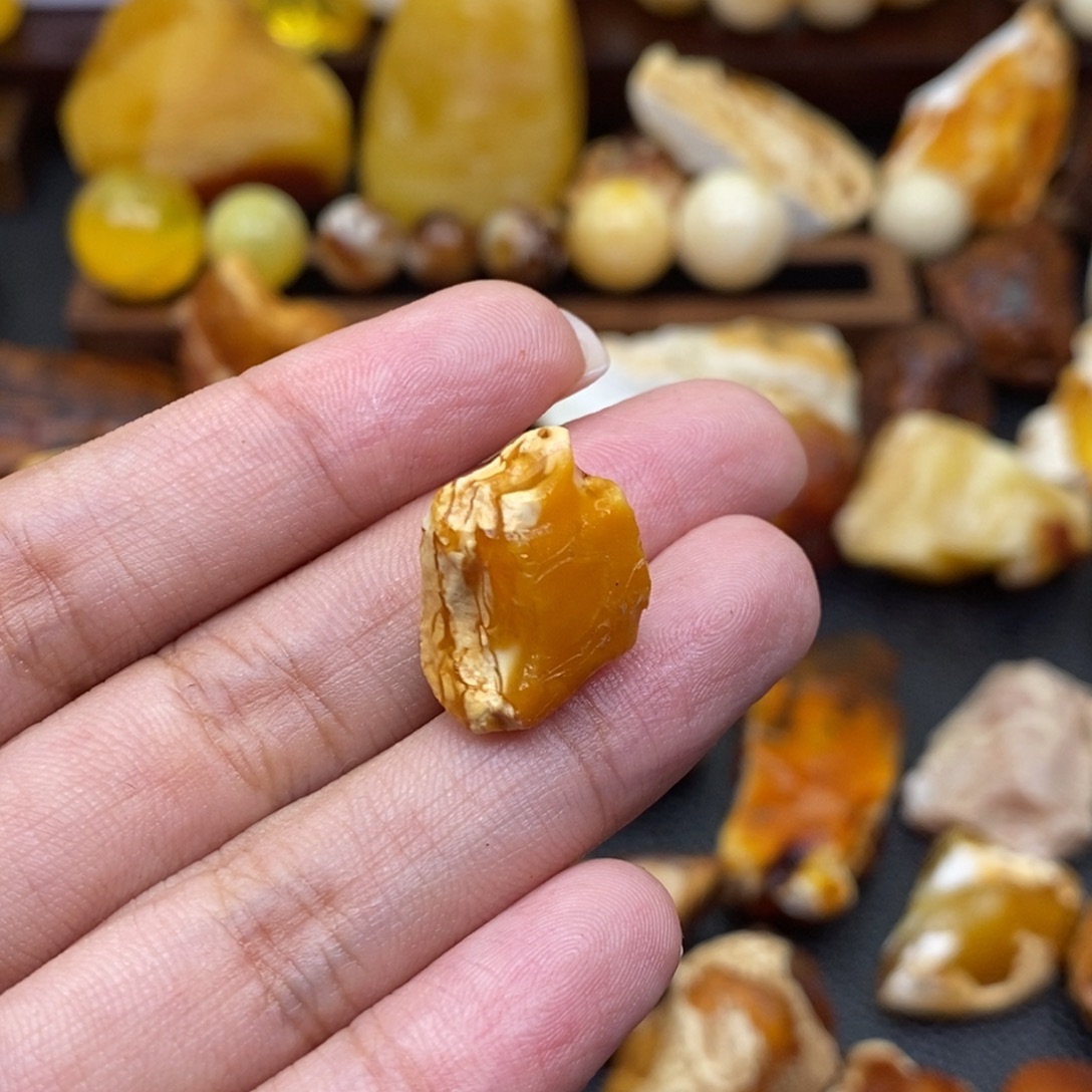 岩***弟定制琥珀未镶嵌蜜蜡