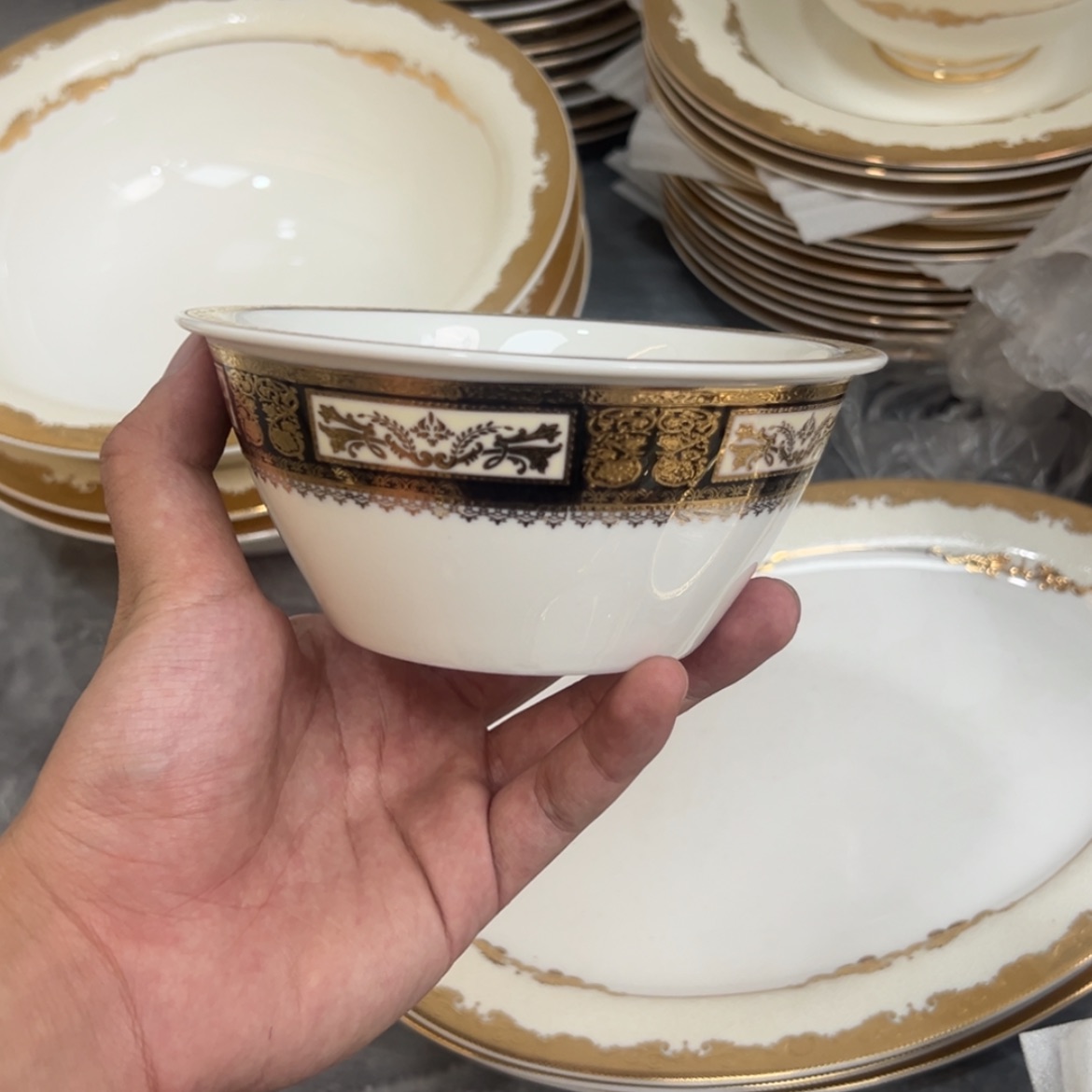 【闪购商品】瓷片5.5寸折边碗五个一单打包价